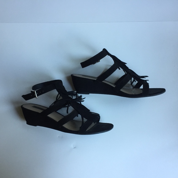 4 x $25.00 for 21 Black Sandals - Picture 3 of 3